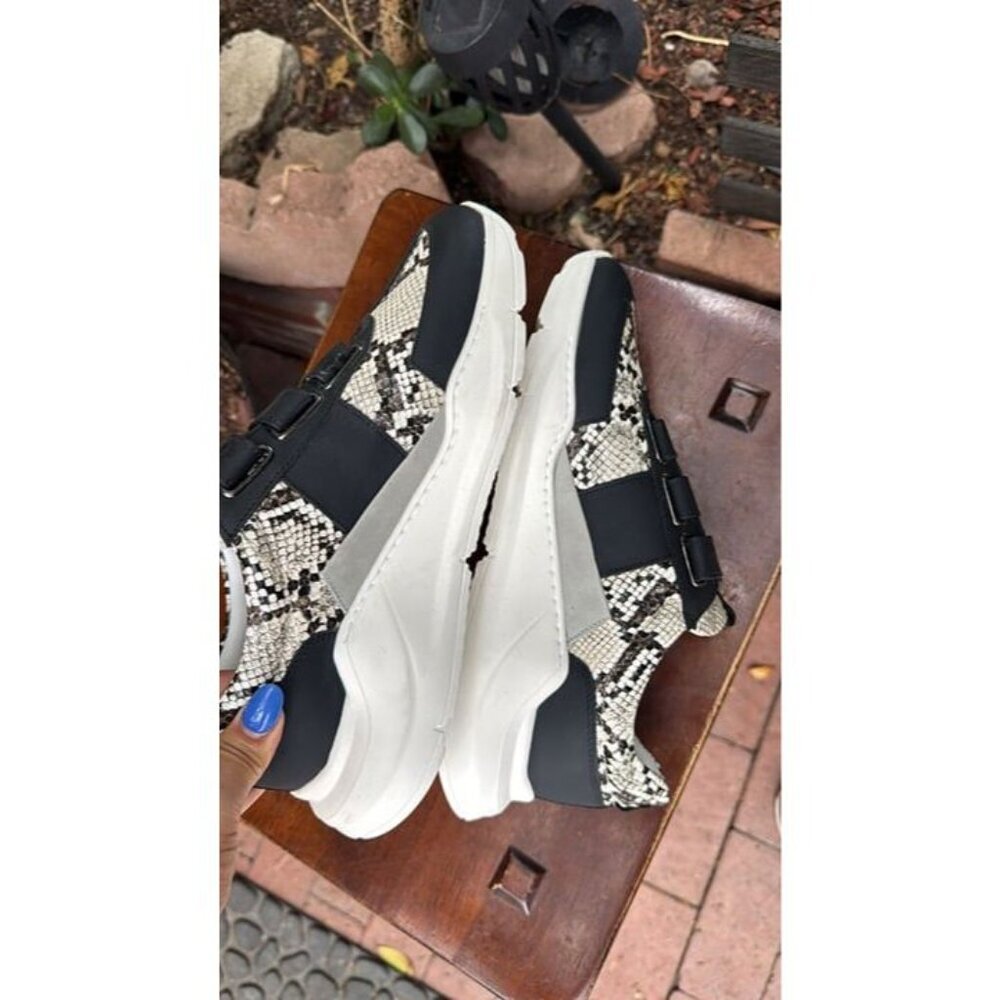 DANIEL PATRICK Size 8 (41) Men's Low Top Shoes Designer Used Velcro - Picture 5 of 7